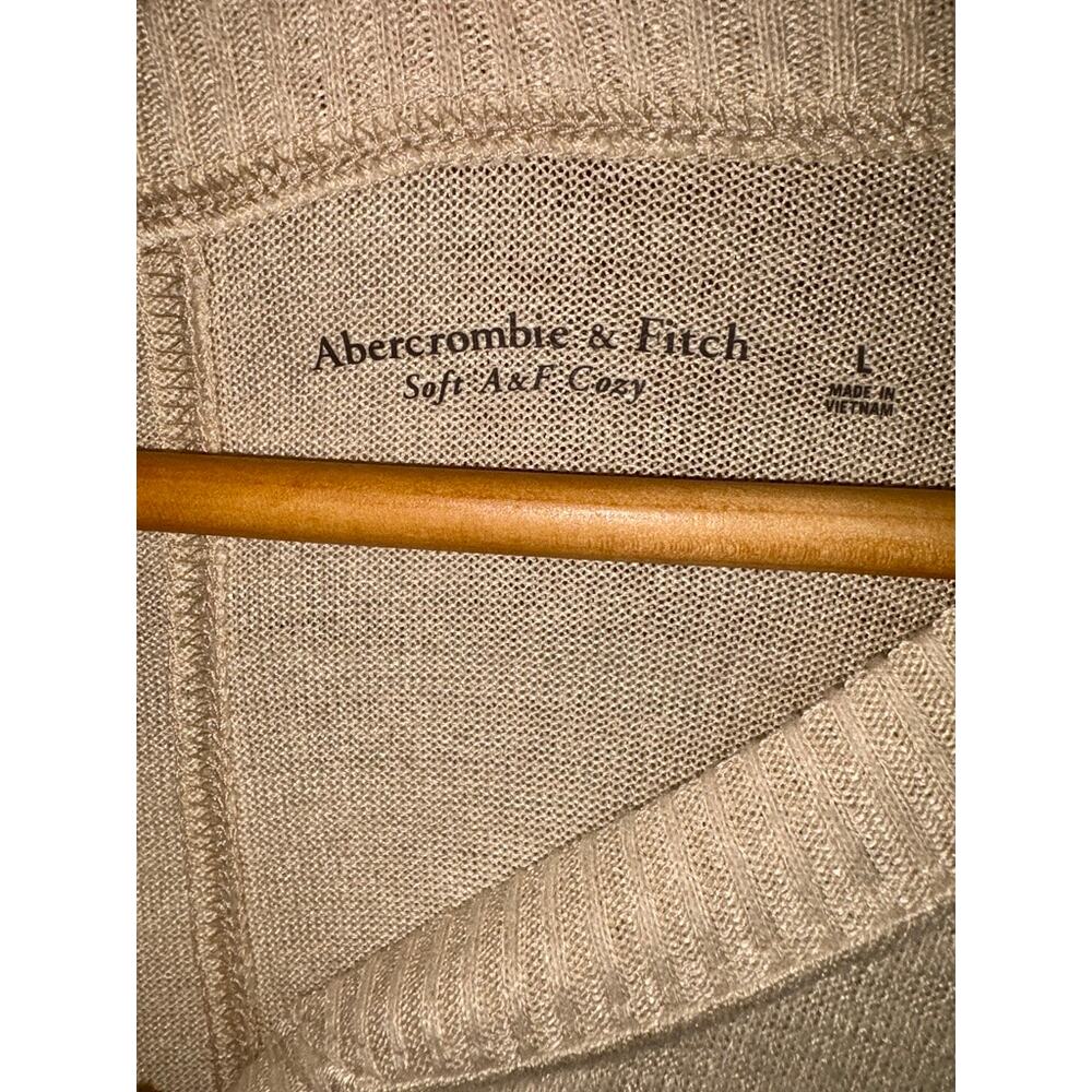 NWT Abercrombie & Fitch Soft AF Cozy Tan Knit Henley Pullover Sweater Size Large - Picture 4 of 8